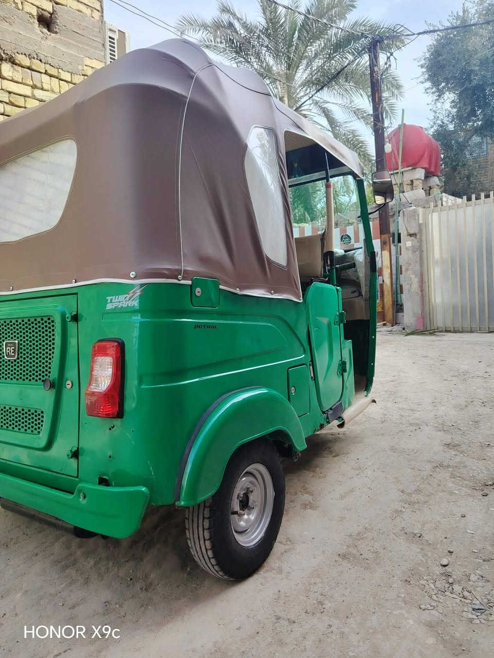 السلام عليكم
تكتك موديل 21 للبيع رقم كربلاء تحويل ثاني يوم لوحات انكليزي محرك مكفول تنقيص و تبخير بيه ضربه جوه البك لايت اقل الشبر الباقي كفاله السعر 7250 وبيه مجال حك الجيه رقم الهاتف ***********
