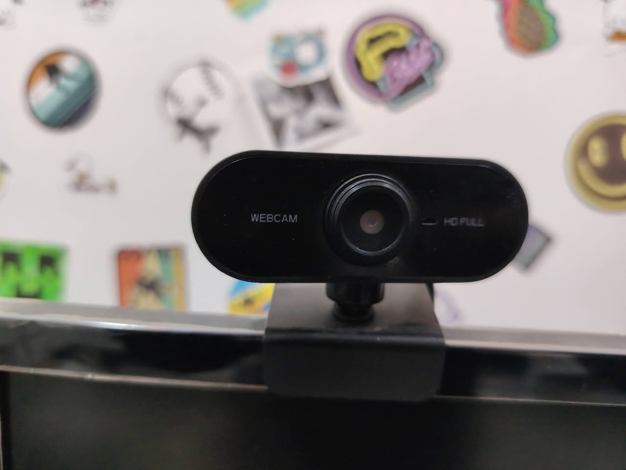 السلام عليكم اخوان بعت البي سي والسوني بقت غراض عندي هواي كلش نصهن ما عارضهن شاشات وبعد هواي أغراض ابيع ب اسعار مناسبه *********** هاذ رقمي توصيل ما عندي مكاني بغداد الشعله
