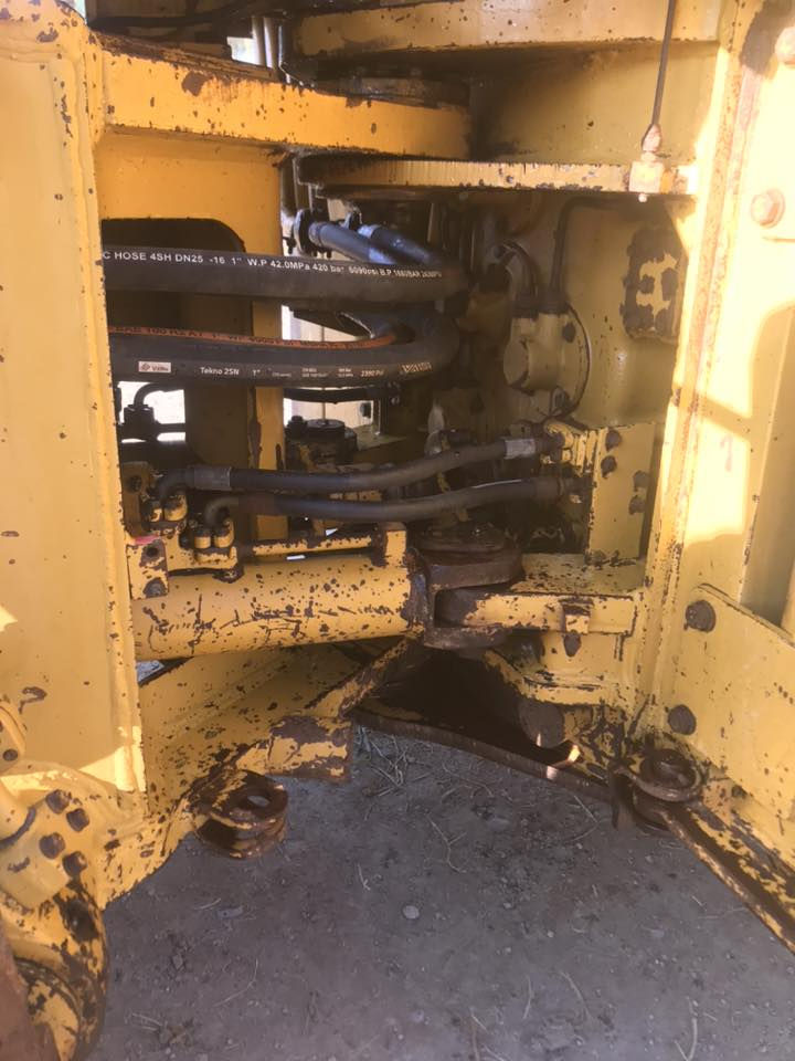 شفل للبيع موديل ٨٥رقم بابل مكفول كفالة عامةً مكينة كير تركم  بمات رفع استيرن بلادي صبغ شركة جاهز لشغل رقم***********
