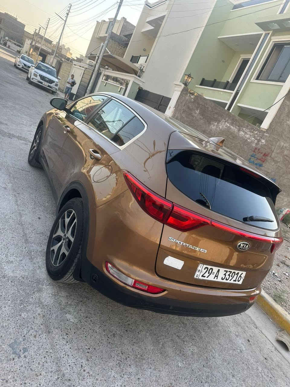 سلام عليكم كيا سبورتج ٢٠١٧ وارد أمريكي بيه جاملغ وشويه من باب سيارة حلوه رقم واسط مشروع وطني تحويل ابي مكان عادي رقم نكلزي السعر ١١٨ مكاني بغداد,***********
