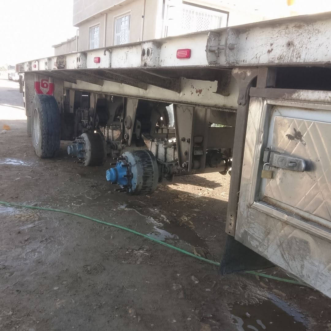 للبيع عربانه حداديه المكان بغداد الج ***********
