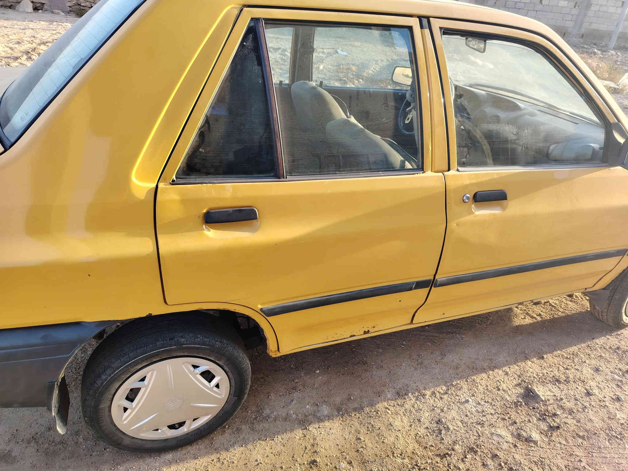 السلام عليكم سايبه  موديل 15  بدل بنيد و جاملغ فقط مصفره هيأه وغرامات  السعر 29   الرقم ***********
