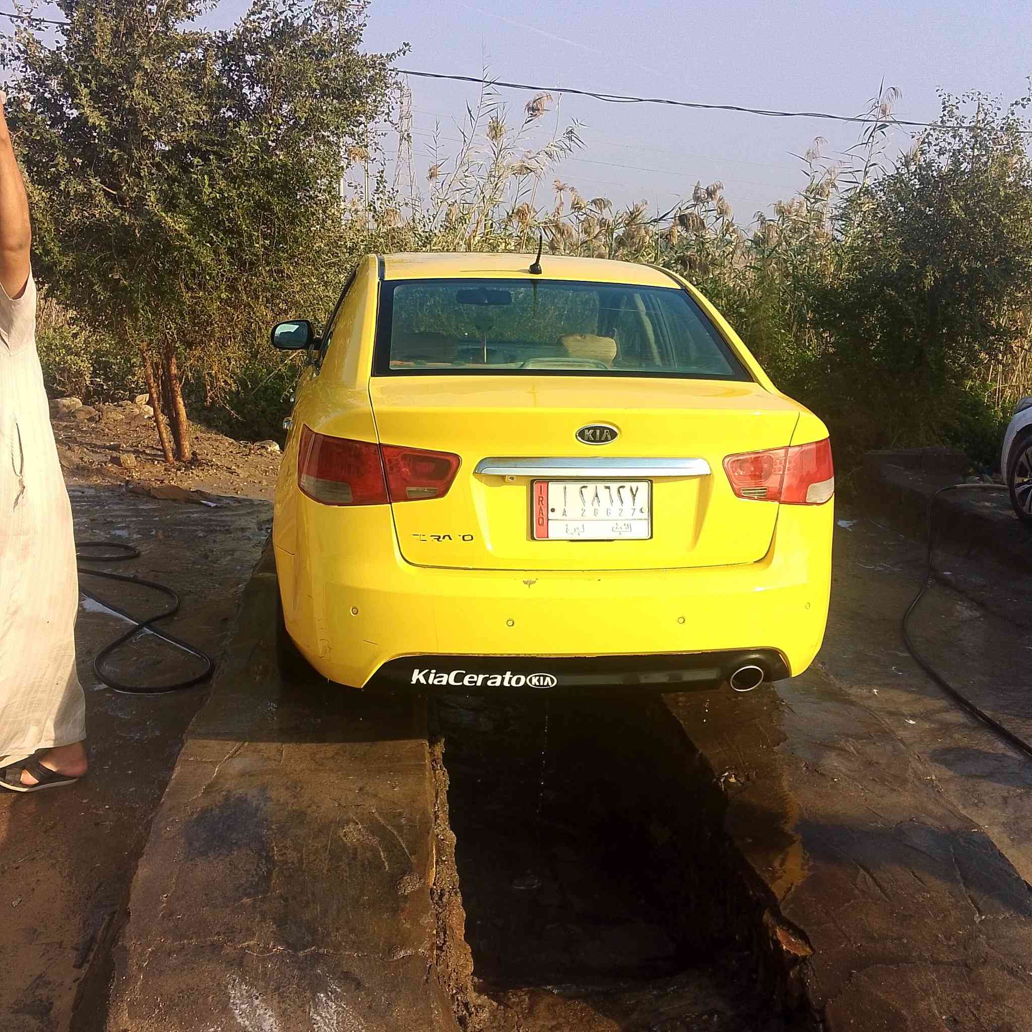 كيا سيراتو 2012 بصمه حساسات كامره اشاره بالمرايه فتحه بالقماره  تبريد ثلج كير حداديه بس محركها تعبان با اسمي السياره مداور ثاني يوم مكانها  سديناويه  السعر 86 وبيها مجال الاستفسار الاتصال ***********
