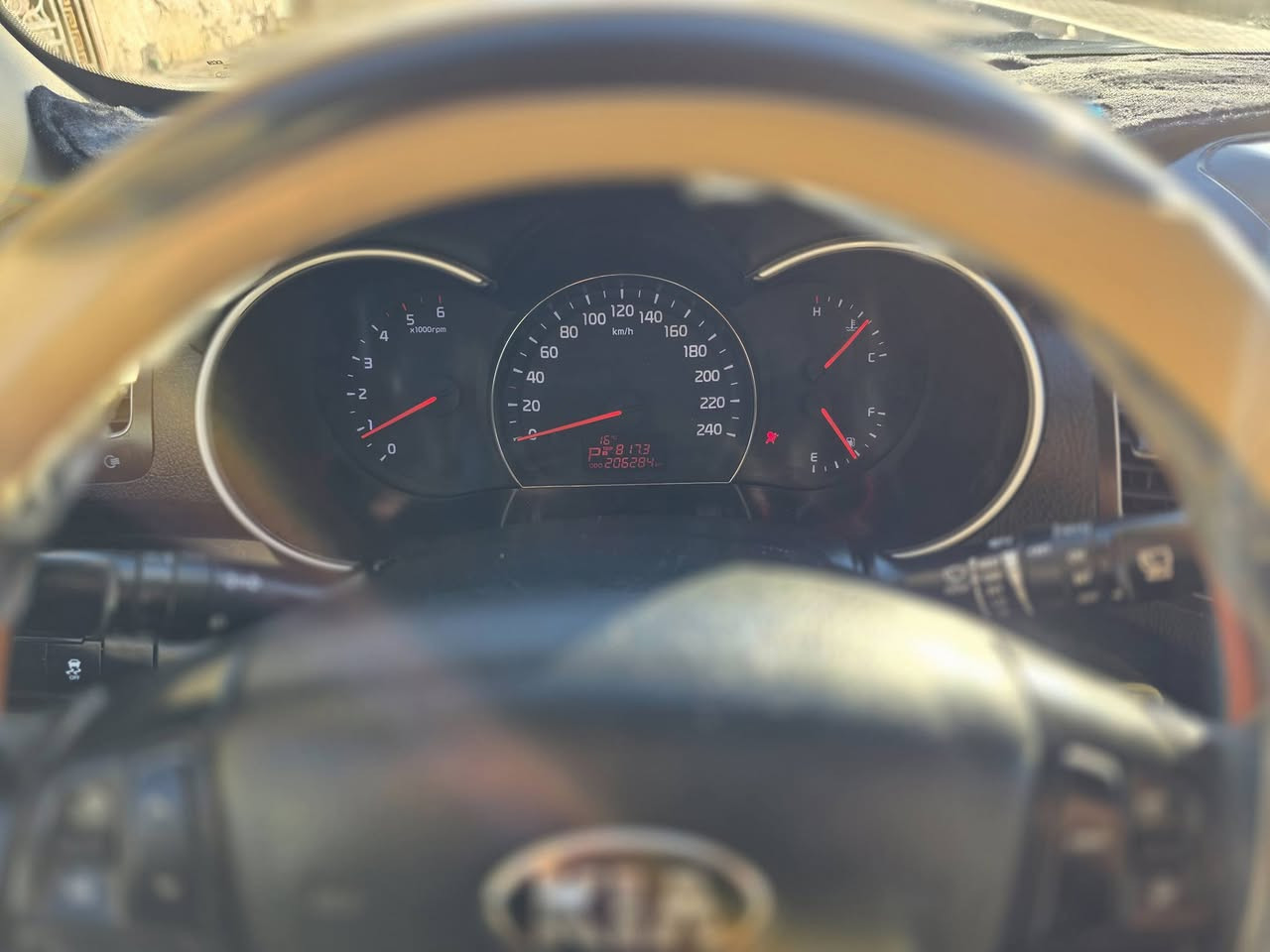 كيه سورنتو وارد خليجي رقم بصره بسمي موديل 2014
كيه سورنتو وارد خليجي رقم بصره بسمي موديل 2014 
كفاله من ضربه وصبغ وتبديل ولبارد 
كير مكينه تبريد جاهزه من كل نواحي تخم تاير كشنات وأرضيه مدوشمه 
محرك 4سلندر 2400 
نص مواصفات 
سعر 160 وقابل للتفاوض 
مكان سياره البصره المعقل 
للتواصل ***********
