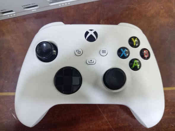 سلام عليكم
اكس بوكس سيريس اس
نضيف
ذاكره 512
ما مفتوح
وياه جوستكات ثنين
استخدام نضيف
السعر :350
رقمي:***********
