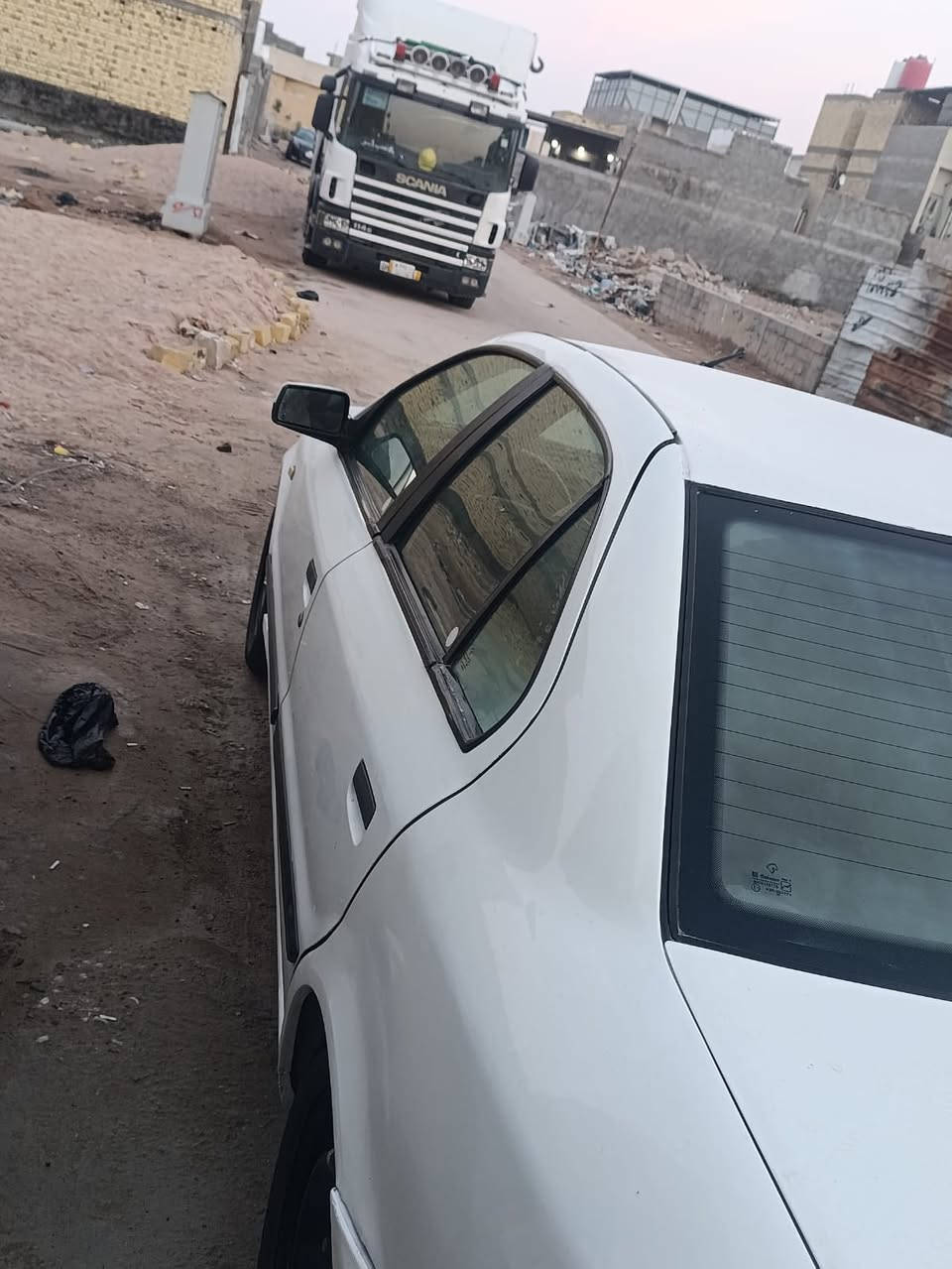 السلام عليكم 
سمند 2014 ملكط خياساتها حداده جديده كير مكينه تبريد كله بالجيسس و تبريد يحتاجله فقط غاز و الرقم الجديد طالع بس ع الاستلام 

السعر ( 47 وبيها مجال قليل )

مكان البصره حي بغداد 

الهاتف ***********
