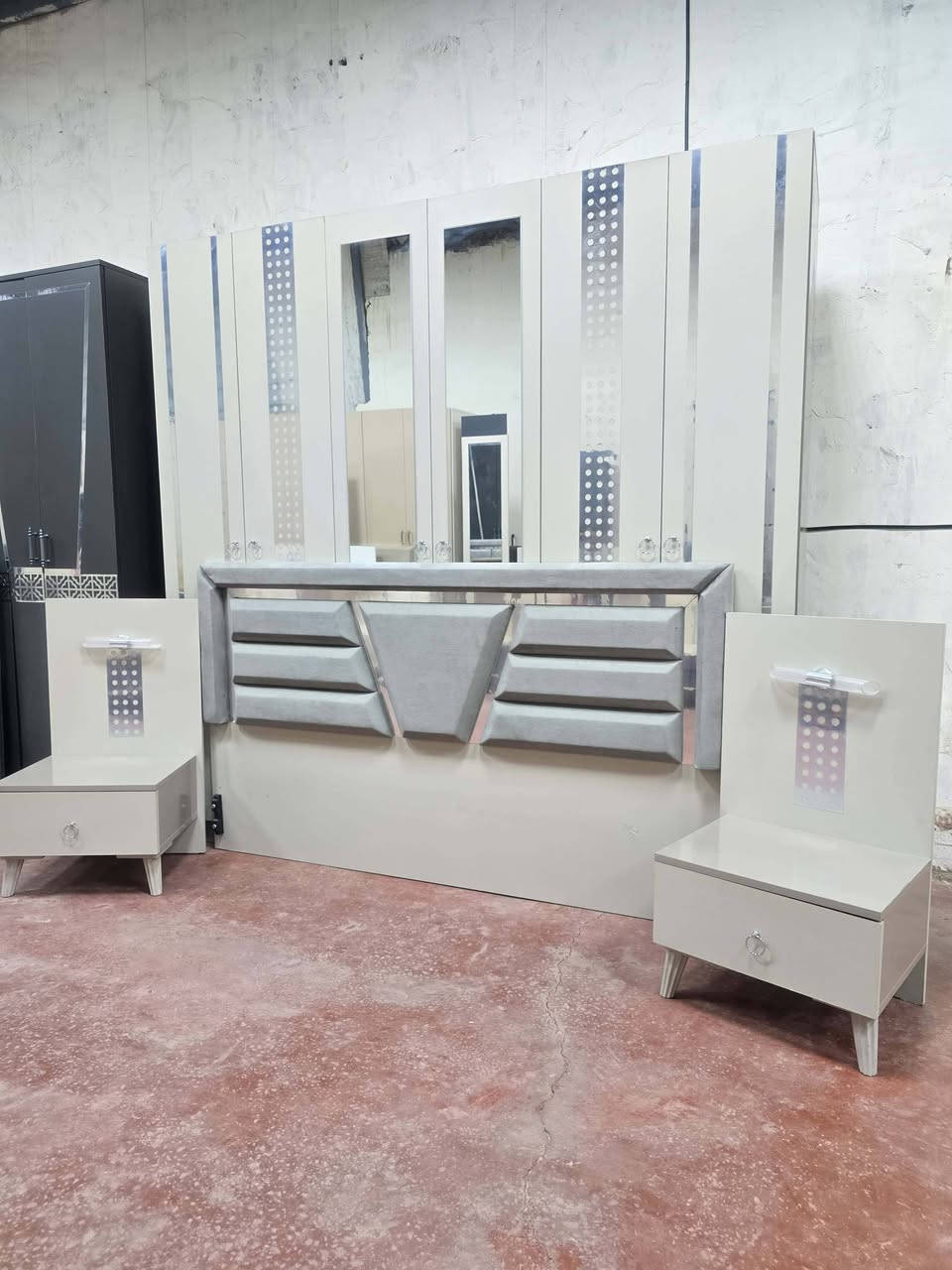 غرفه نوم تركي مستخدم 6قطع نضافه اخت الجديد 💗
#سعر 500قفل مع الشد والنقل داخل بغداد مجاني 💗
يوجد انواع الغرف التركي 💗


**إذا كنت صاحب هذا الإعلان وتريد حذفه لأي سبب، رجاءا أرسل رسالة إلى الدعم الفني**