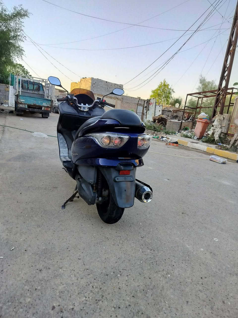 يا اللة دراجة فورزة 8/0سته كير 3تحؤيلات  بلادي مكينه جؤيتر كلجات كفاله جيب  فيتر ؤافحص ماشيه 32حقيقي منضؤمه زنؤن اصليه شادلهه تخم تاير جديد استاند حساس اكلؤب جنطه بصمه سؤيج طؤارئ  نشاطه فؤل طستهه  ناعمه دراجه جاهزه بدؤن اي نقص  مكاني بغداد السعر مليؤن ؤ350شراي اتصل عرقم ؤتدلل  ***********

