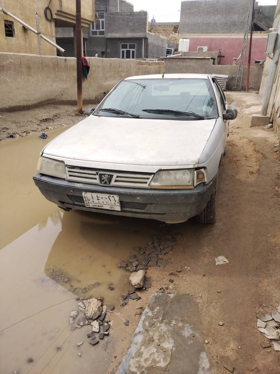 بيجو روى ٢٠٠٩ خصوصي رقم بابل
السياره شوفت عينك رايدها ب١٥ وبيها مجال كلش قليل

***********
