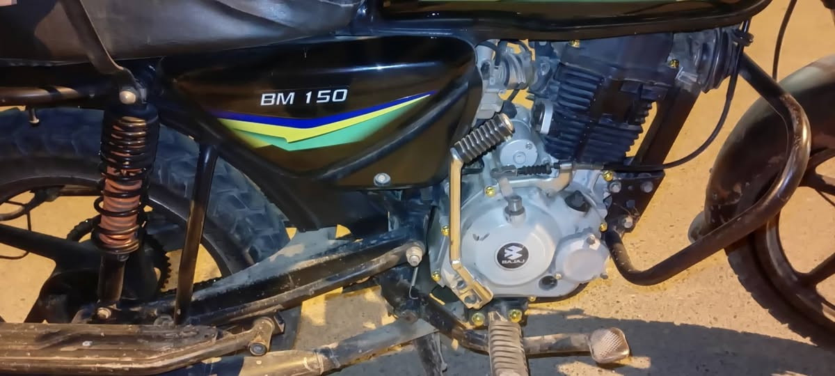 السلام عليكم بوكسر مرقمه بغداد سنويه اباسمي..مديل 2020.....دراجه مجفته مره وحده تجفيت شركت المصطفى نفسه دراجه مكفوله كفاله عامه مامتعوبه الدراجه عارضه 1650 وبيه مجال عنواني بغداد العبيدي حي الراسه 
***********
