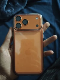 آيفون ١٧ برو ماكس • مشحون ٢٩ • ميسان