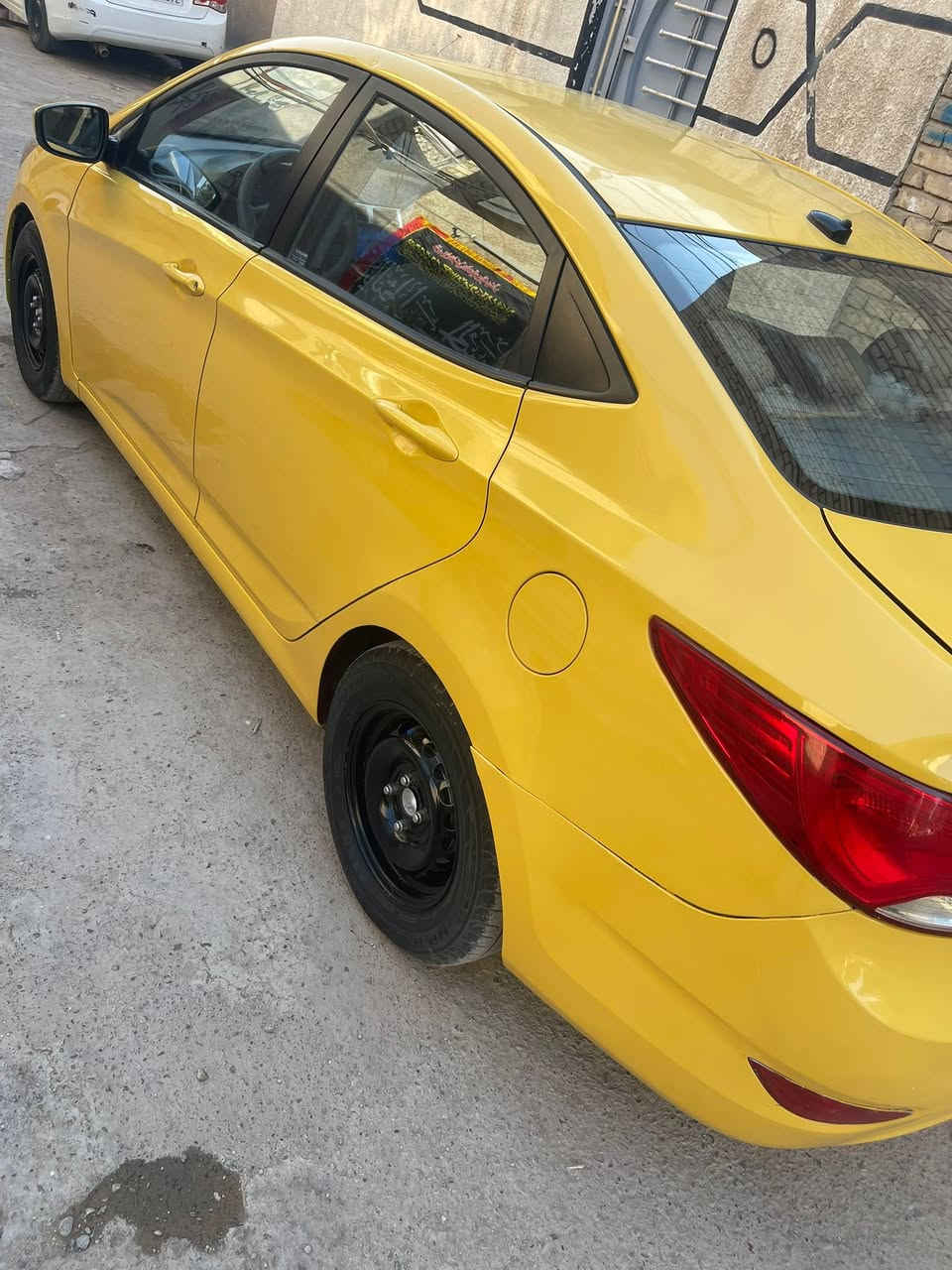 السلام عليكم اكسنت 2016 امريكي ليبل واحد مكينه كير كفالة 

تبريد ثلج شاشة كامرة دوارة تخم تاير جديد صدر جديد مصفرة 

هيئة وغرامات دوشمة جديدة السعر 78$ وبيها مجال 

مكاني بغداد العبيدي ***********
