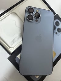 للمراوس ب ايفون 15 ايفون 13 برو ماكس لون بحري مميز   جهاز جديد ومكفول ...