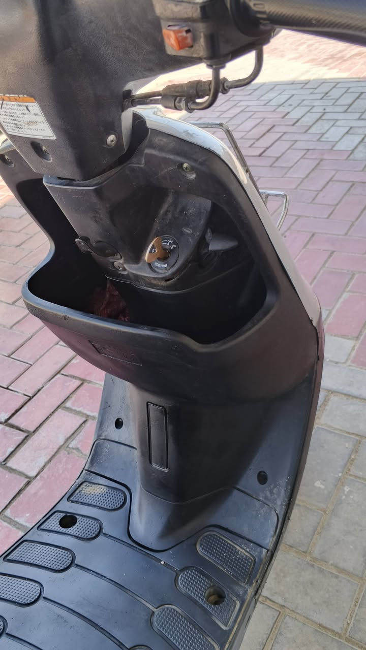 بطه 2003 مكفوله محرك ناعم  كله بلاديه شلعه ومعدل كهربائيات كله شغاله سلف هندر لايت هورن اشاير قفل جنطه قفل سكان قفل اكسن كفراته بلاديه كامله مابيه اي نقص 
سعر 280 بيه مجال ‏‪***********‬‏
