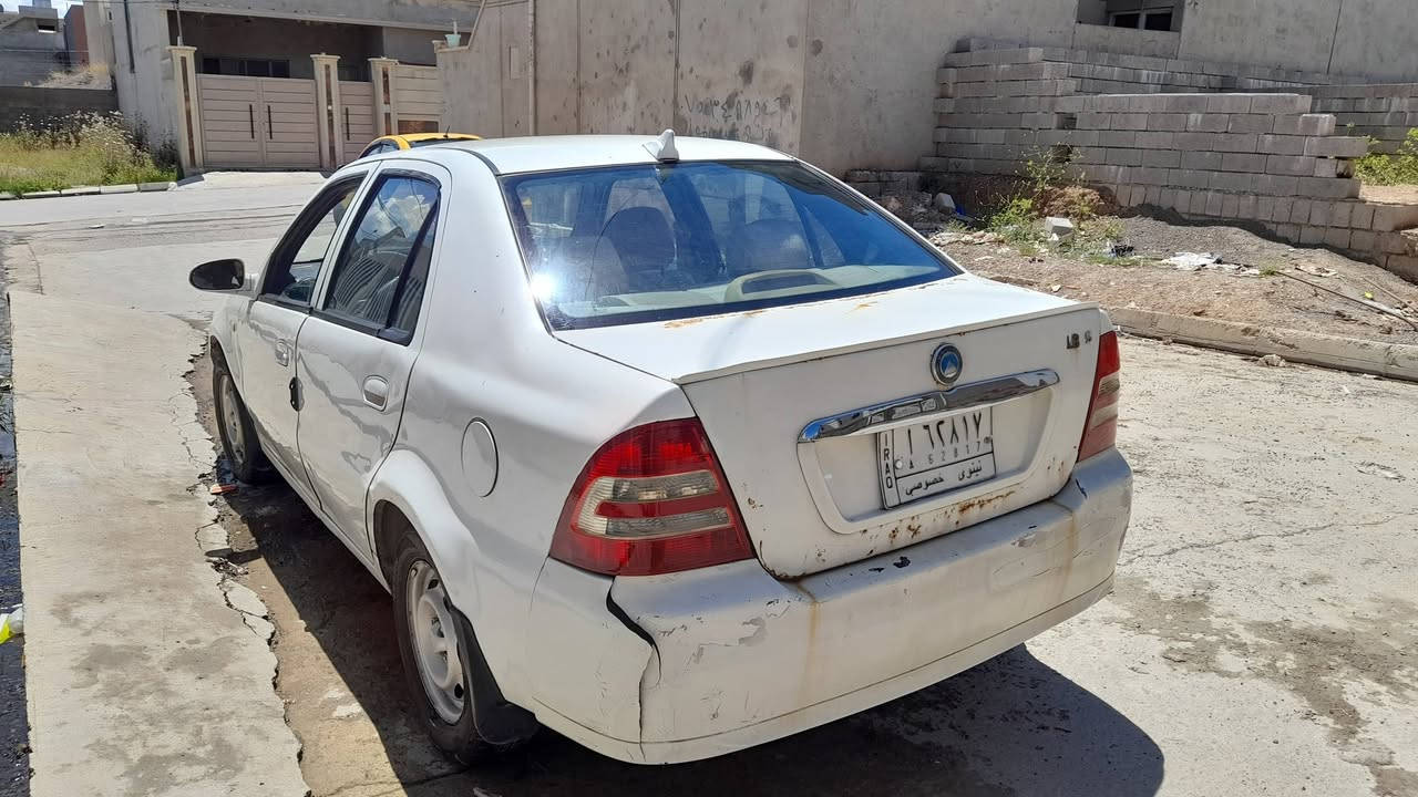 بسم الله الرحمن الرحيم 
السلام عليكم 
Ck 2013 
ابيع صبغ عام 
تبريد شغال 
شرط التحويل 
طخم تايرات جديد 
سعر 38 بيها مجال 
للاتصال ***********
موقع السيارة موصل جانب الايسر
