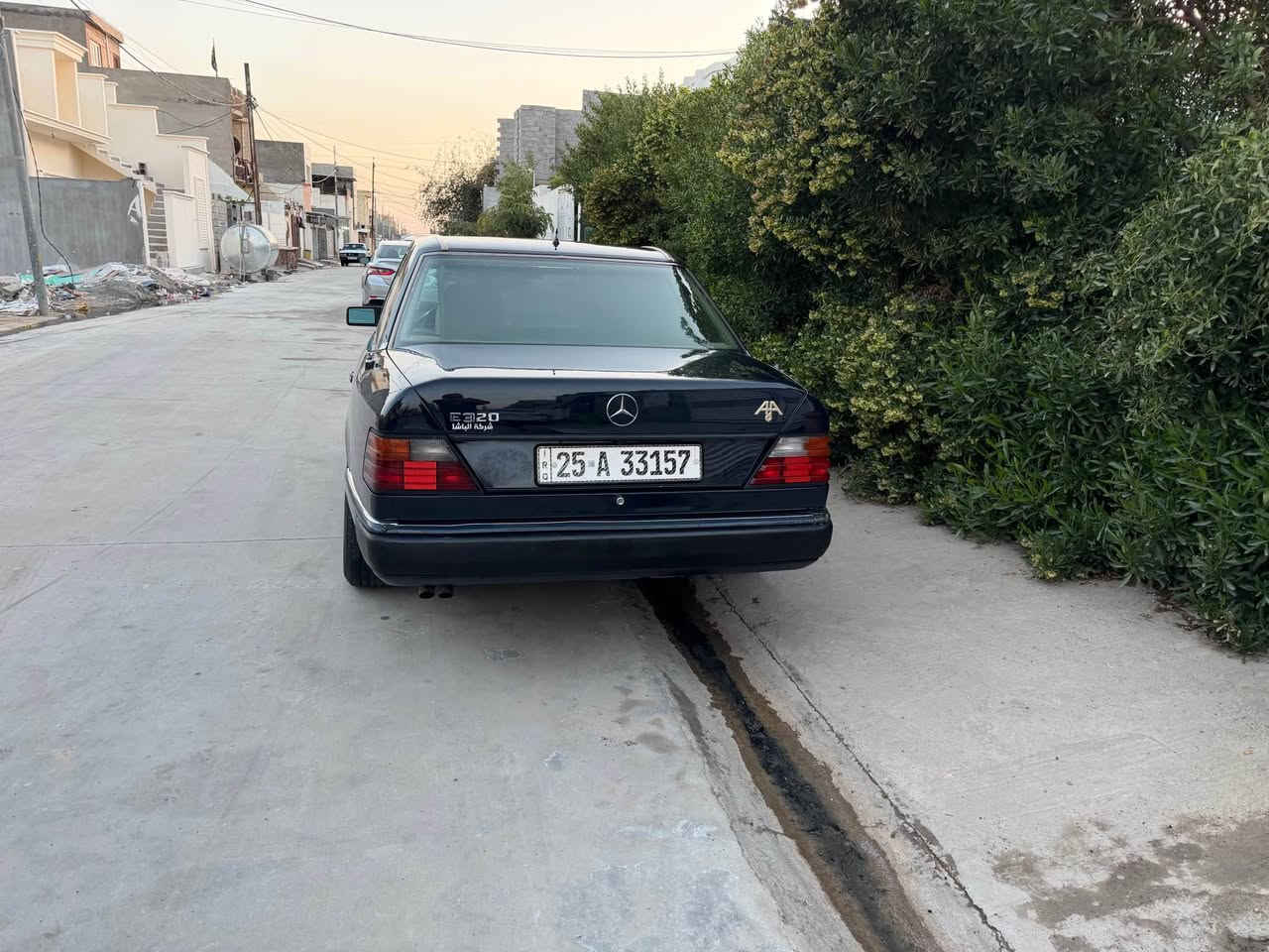 مارسدس دب موديل 92 كير محرك بلادي 320 بلاد بدون صبخ بدون ضربه شرط سياره على حطه الوكاله من دعاميه لدعاميه شرط ودواخل كذالك دواخل عسلي كله بلاد مكان السياره كركوك حي البدر  واي استفسار الخاص مفتوح ورقم هم موجود *********** كركوك, العراق
