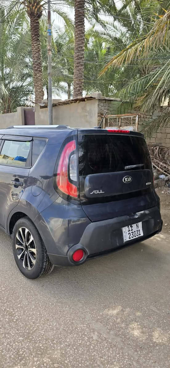 السلام عليكم ورحمت الله وبركاته
سياره صول موديل 2015 وارد امريكي 
رقم بغداد نگليزي بأسمي تحويل ثاني يوم  مكينه 2000 كير حداديه كله.جديد تحكم ستيرن مضخم صوت حادثها قطعتين بس والباقي كفاله مكاني بابل قضاء الهاشميه رقم الموبايل ***********
