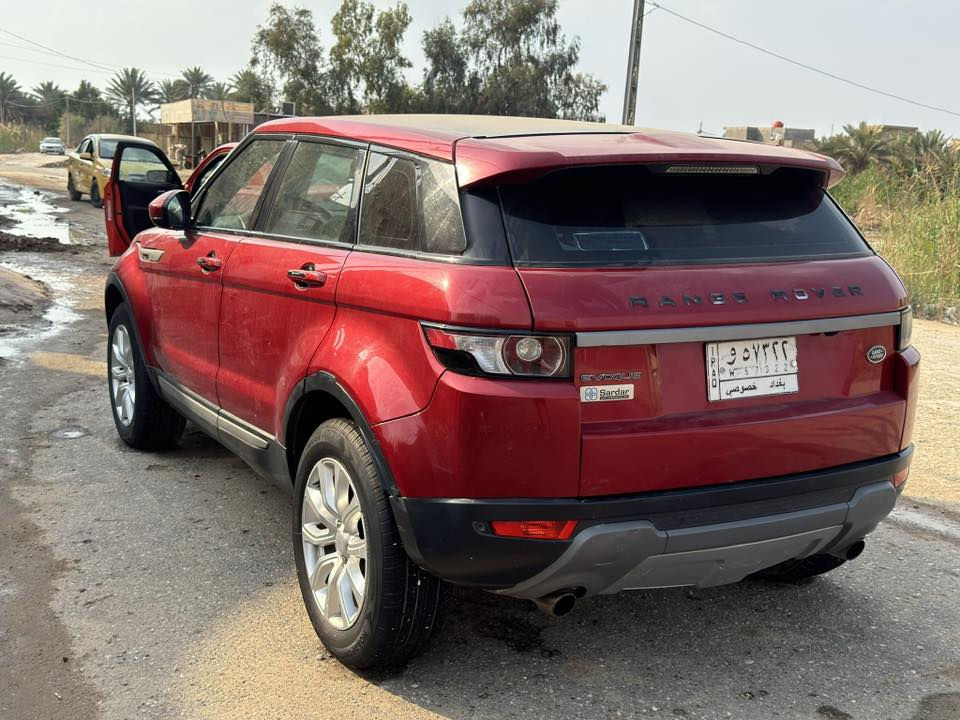 السلام عليكم رانج ايفوك 2016 خليجي  شركه سردار كفاله عامه ضربه وصبغ وفتح. سياره فول موصفات الخيرر 1/1 قماره جام شاشه كامره بصمه حساسات امامي  خلفي رادارات  مري شفط ترحيب  سستم صوت رعيده  كير ماوس  داخل  الونين مخمل وجلد  وبعد بيها هواي موصفات كلش  سياره جاهزه عله اخر حبه من تخم تاير من حداده من باتري من  مكينه وكير وتبريد كفاله  مكينه اربع سلندر توربو  لا عطلات ولا صرف بانزين خير من الله السياره  ولا كلوب مشتغل بلعينه   رقم بغداد تحويل ثاني يوم. البيع او امراوس سعرها 133 مكاني حله ابو غرق رقمي ***********
