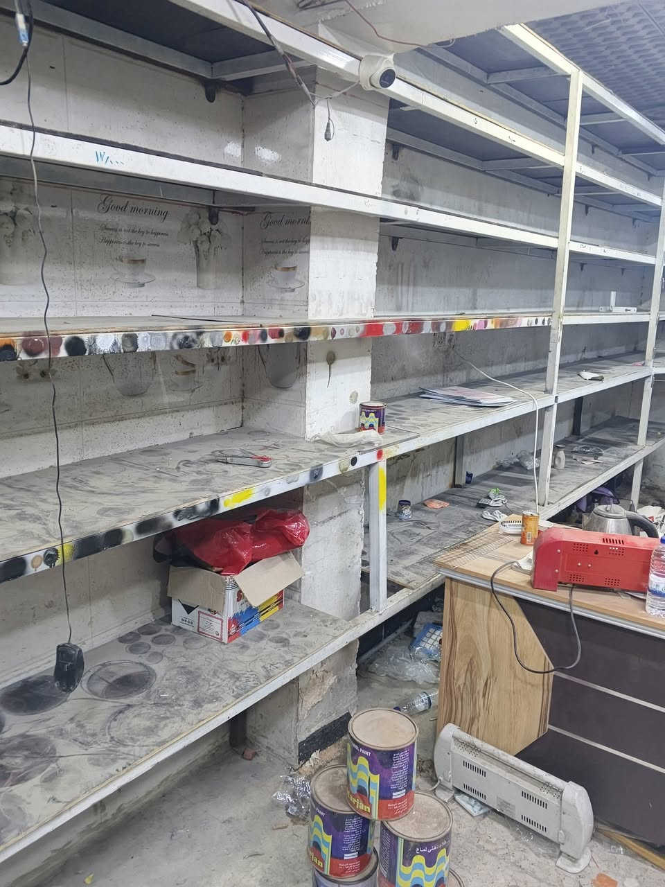 السلام عليكم رفوف للبيع المكان بغداد البياع شارع الضغط
***********
