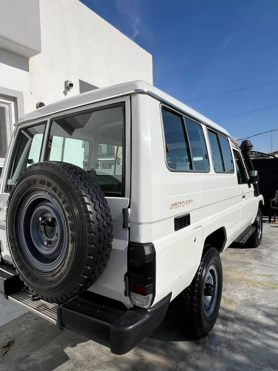 سلام عليكم لاندكروزشاصي محرك بلادي كاز ٦بستم بدون حادث موديل ٢٠٠٣سيارة جديده خالصه من كولشي *********** ك ***********كركوك
