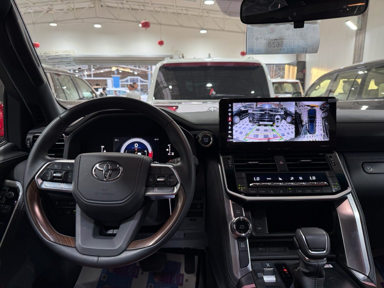 * لاندكروزر GXR لمتد 2025 زيرو بلاك ادشن ابواب شفط رقم بغداد كامل مغلفة ppf
* ⁠سعد العبيدي (7700637589)
* ⁠الموديل : 2025 ابواب شفط 
* ⁠الفئة: GXR / LIMTE بلاك ادشن
* ⁠السعر (116 - مليون) 
* ⁠اللون اسود رقم بغداد مغلفة ppf
* ⁠العدد (زيرو)داخل جلد (احمر واسود)
* ⁠محرك  6 سلند (4000) تنفس طبيعي
* ⁠رادار خلفي مانع تصادم امامي 
* ⁠لد شباك امامي ابواب شفط 
* ⁠دوسات جانبية نيكل 
* ⁠شباك امامي اسود بلاك 
* ⁠علامات البلاك الخمسة 
* ⁠كتابات اللمتد واللندكروز الاسود 
* ⁠اريل نفكيتر سبايدر شمعة
* دعاميات كت (لحاية) 
* ⁠ترايش ابواب نفخ ايرباك عدد (8)
* ⁠بصمة تشغيل بصمات ابواب عدد (5) 
* ⁠شاشة امامية كبيرة 
* شاشات خلفية عدد (2)
* ⁠كامرات عدد 4 (360 درجة) 
* ⁠فتحة سقف (سلايت) 
* ⁠كراسي الامامية كهرباء 
* كراسي الامامية تبريد 
* ⁠مقاعد (7) راكب دفع رباعي (4 * 4) 
* ⁠ثلاجة وسطية جنطة كهرباء 
* ⁠تبريد شاشة شاحن واير ليس 
* ⁠حساس امامي خلفي 
* ⁠مري طي كهرباء 
* ⁠وباقي مواصفاتGXR المتد المعروفة 
* ⁠السعر (115 - مليون) رقم بغداد
* بغداد - معارض النهضة - الشارع الثاني - شركة ذرى الخليج هـ(***********)