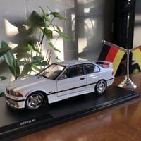 بي ام دبليو E36 • M3 • مجسم 1:18
