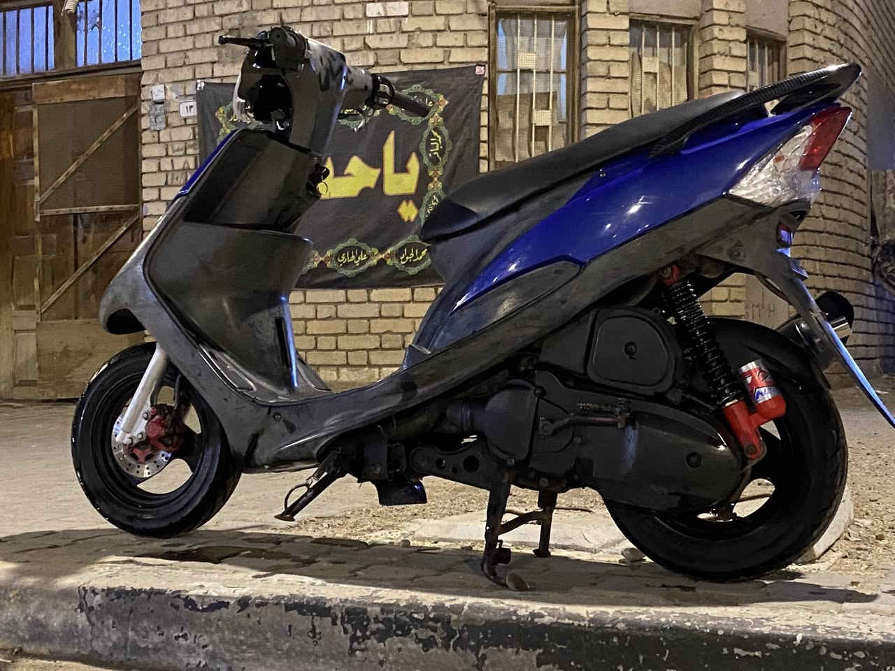 ماكس عدلة كفالة مامفتوحة ابد جيب وياك مصلح وتعال شلعة معدل خير من الله كلها ابلادية كيج بانزين شغال كيلو متر شغال كهربائيات كلها شغالة السعر ٨٢٥ البصرة الجمهورية خابرني وتدلل ***********
