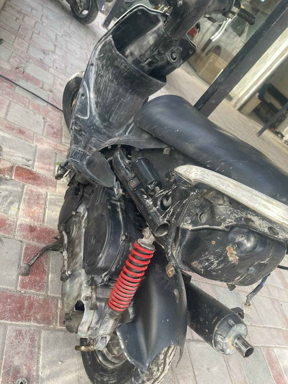 سلام عليكم 
ماكس عدله بلاد 
شغاله سلف وهندر نص نكره شرط مكينه ماتسمع صوتها 
مكان بلديات سعر 425 
***********
