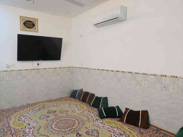 السلام عليكم نصف قطعه للبيع طابقين الظهر مستشفى شهيد الصدر قطاع 55 الرقم***********
