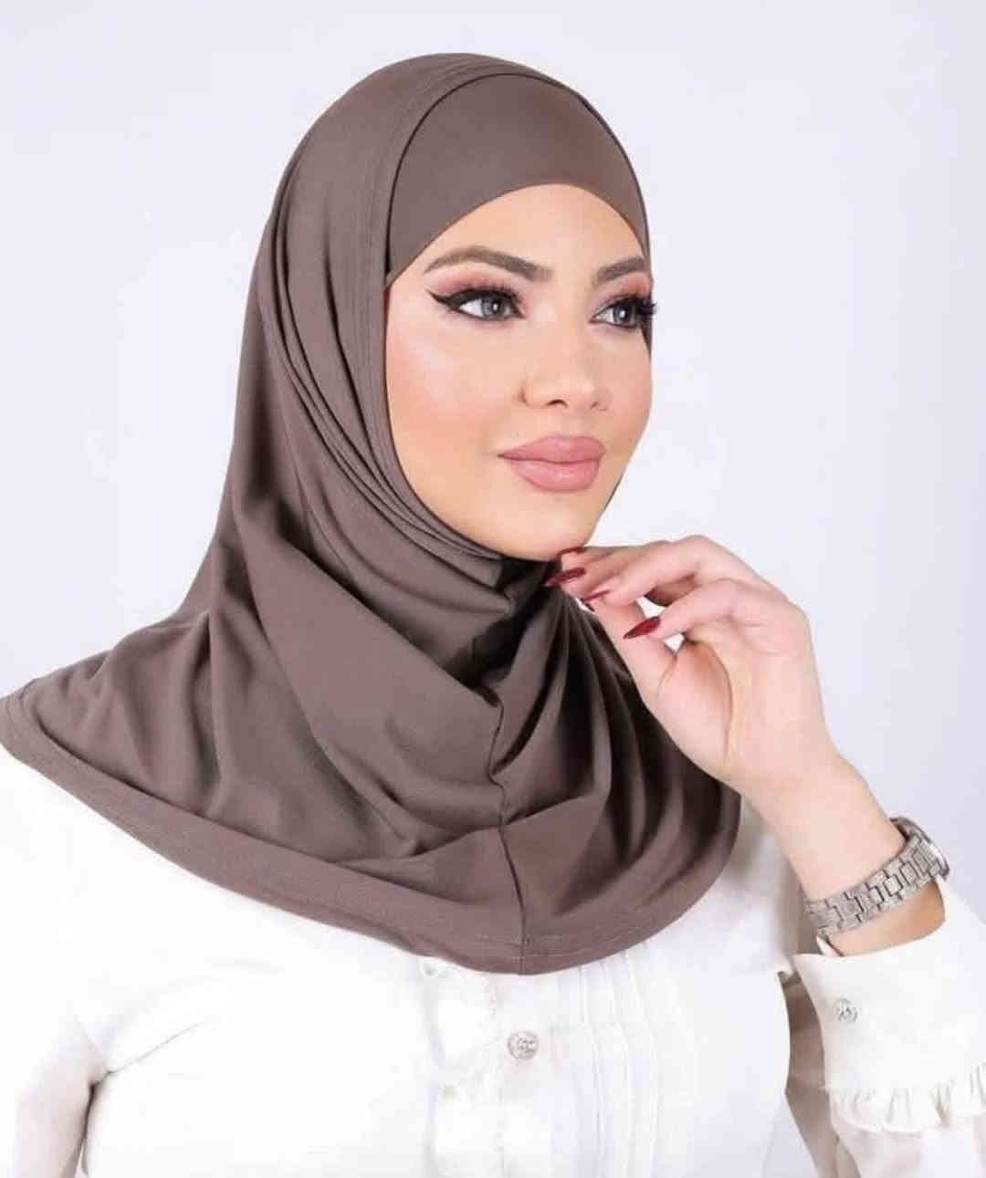 # ألفخامة .. والتميز.. والشياكة
…
❄️عند بيج#ملوكه_للالبسه_النسائيه توصيل فقط
ملابس رجاليه نسائيه
أطفال ولادي بناتي
داخليات قطنيه رجاليه نسائيه
جواريبات قطنيه كلابيات كشمير
كل ماتحتاجه العائله موجود لدينا
متوفر توصيل داخل مجمع بسمايا ١٠٠٠ بغداد ٥٠٠٠
للحجز مراسله خاص او مراسله الرقم *********** متوفر واتساب
