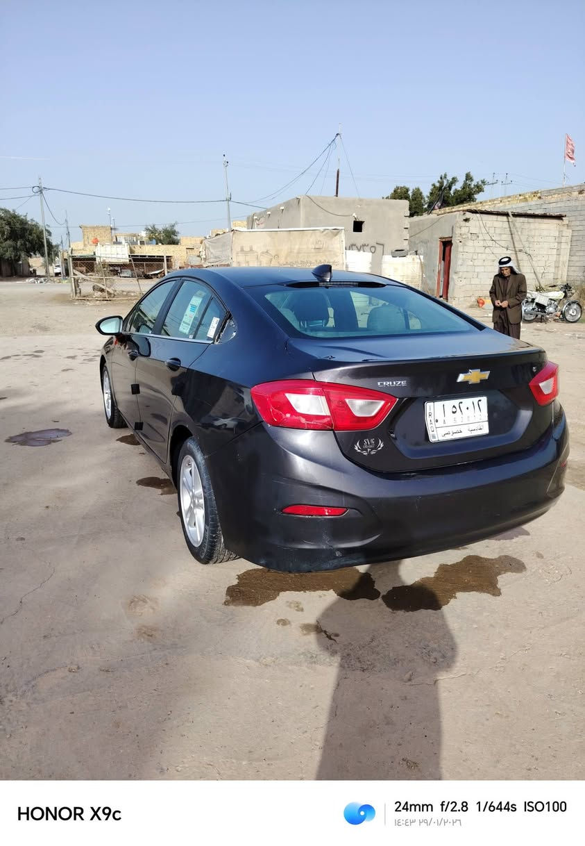 شوفر كروز 2017
سونار موجود
مكينه وكير خير من الله
سعرها 80
مكاني الديوانيه***********
