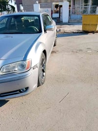 كرايسلر 300 • مكفولة • بصره القرنه