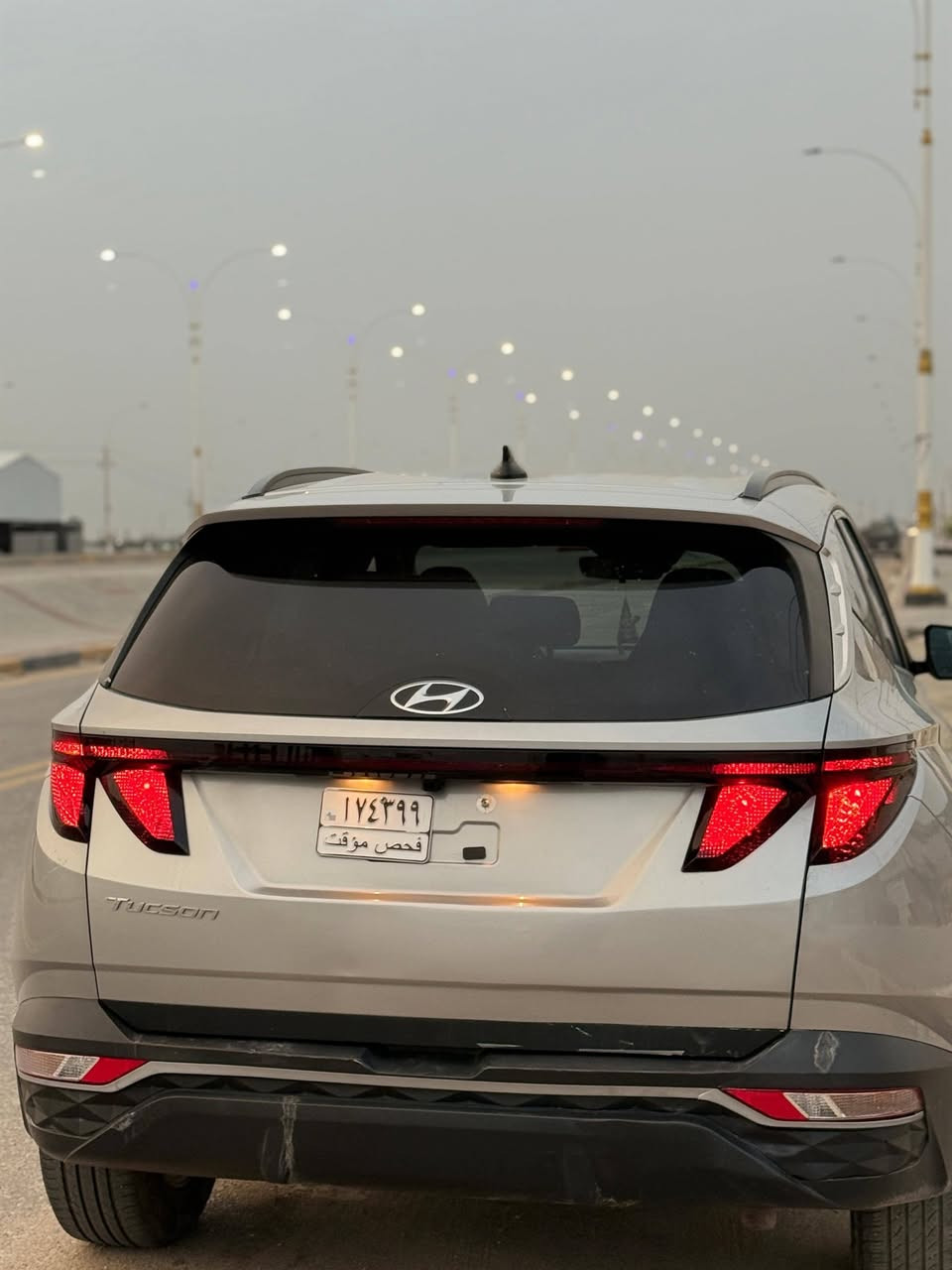 السلام عليكم ورحمة الله وبركاتة
توسان 2024 رقم شهداء قادسية وكالة بأسم المشتري 
ضررها جاملغ موضح بالصورة 
مواصفات
ــــــــ رادار
ــــــــ تحديد مسار
ــــــــ اوتو هولد
ــــــــ جنطة شفط
ـــــــ نقطة عمياء
شاشة كامرة زجاج اوتو تشغيل عن بعد بصبة ابواب مخفية نضام تصادم  محرك 2500 كير AT ماشية 40 مايل قابل للزيادة مكاني السماوة الرميثة *********** السعر المطلوب 185 وبيها مجال ( بيع او مراوس حسب القناعة) آسف ع الأطالة
