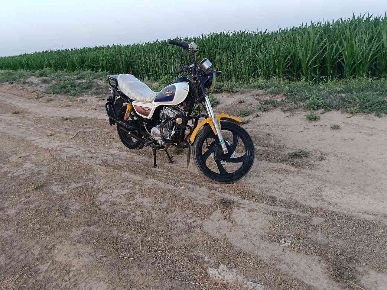 اسلام وعليكم موطور جني ابلكين كامل سلف شغال بس تركب السعر 250الف اتصال ***********
