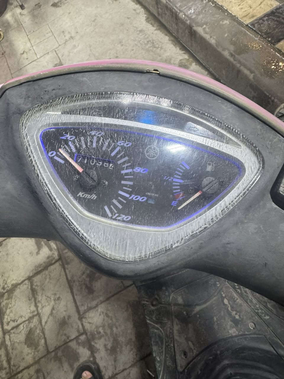 سلام عليكم للبيع ماكس عدله 120 بلاديه ماملعوب بيها برغي شلعه ومعدل خير من الله كهربائيات كلها شغاله هورن لايت اشاير يمنه يسره  سلف  كفرات بلادي كله بلاديه الدراجه السعر 550 وبيها مجال للشراي رقمي *********** مكاني بغداد اتصل وتدلل❤️
