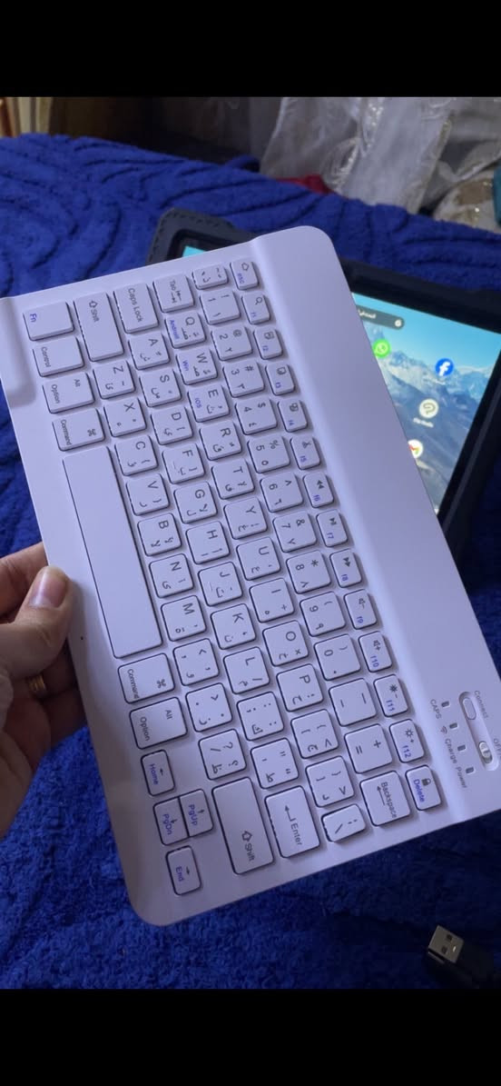 سلام عليكم ايباد وساعه وكفر وشاحنه سعرهن 125بغداد ***********اذه بس ساعه سعره 15
ملحقات شاحنه وماوس وكيبورد
