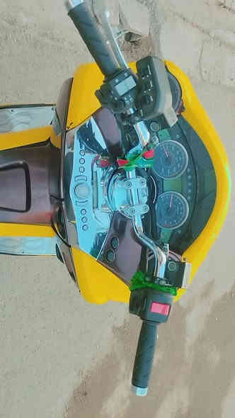 السلام وعليكم دراجه فورزه
10/0 /S7/ اربع تحويلات نقص تريشة يسرة ومبدل واتر بم فقط 
السعر مليون وبي مجال للشراي تواصل على رقم واتساب ***********
العنوان الحسينية مال راجدية
