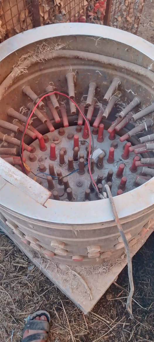 للبيع هلاسه دجاج هي وغراضه كامله ب 
سعره 300 مكانه سماوه شراي خاص


**إذا كنت صاحب هذا الإعلان وتريد حذفه لأي سبب، رجاءا أرسل رسالة إلى الدعم الفني**