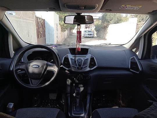 فورد امريكي 2015 
مواصفات عاديه 
بيها قطعه وحده فقط بنيد 
ماشية ٧٧ ميل 
السعر 95$ وبيها مجال
*********** بغداد, العراق
