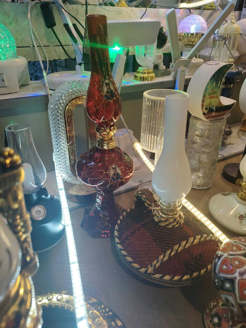 بچوکەکان بە 7هەزار ، گەورەکانیش کەسورەکانە بە 8 هەزار ناونیشان کەلار گەیاندن هەیە بۆ سلێمانی


**إذا كنت صاحب هذا الإعلان وتريد حذفه لأي سبب، رجاءا أرسل رسالة إلى الدعم الفني**