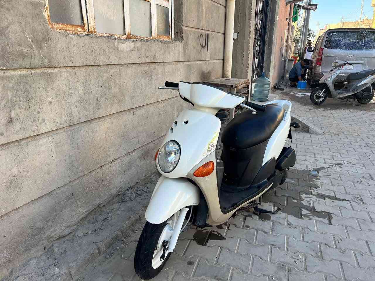 سلام عليكم دراجه فله مختمه من طول الطول مستعجل علا بيعتها نقص بس عينه وبنز كلج خلفي مكينه ما ملعوب بيها صبانه ما محطوط عليه مكينه ناعمه الله شاهد علي مطلوب وريد ابيع رايدها 800مكاني البصره القديمه


**إذا كنت صاحب هذا الإعلان وتريد حذفه لأي سبب، رجاءا أرسل رسالة إلى الدعم الفني**