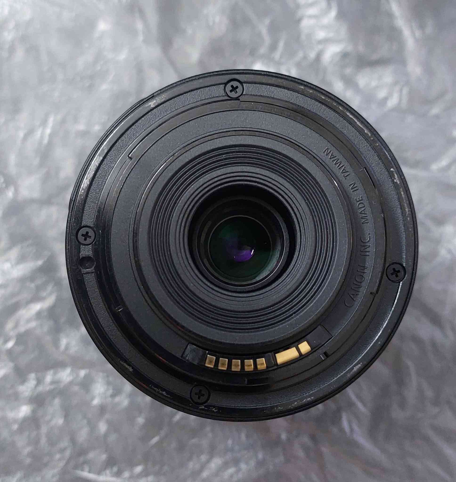 السلام عليكم 
عدستين فقط فحص غير مستخدمة 
Canon RF 24_50mm 
كت كانون R8
السعر 100$
Canon EF_S  10_18mm  is stm
السعر  100$
بغداد ،  الشعب  . لا يوجد توصيل تفحص و تاخذ من باب البيت
مبايل ***********
