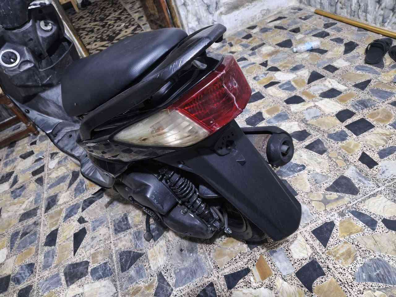 سكنس فحل اتخبل بس بيهه نواقص سعر ٦٥٠مكاني مدينه الصدر رقمي ***********
