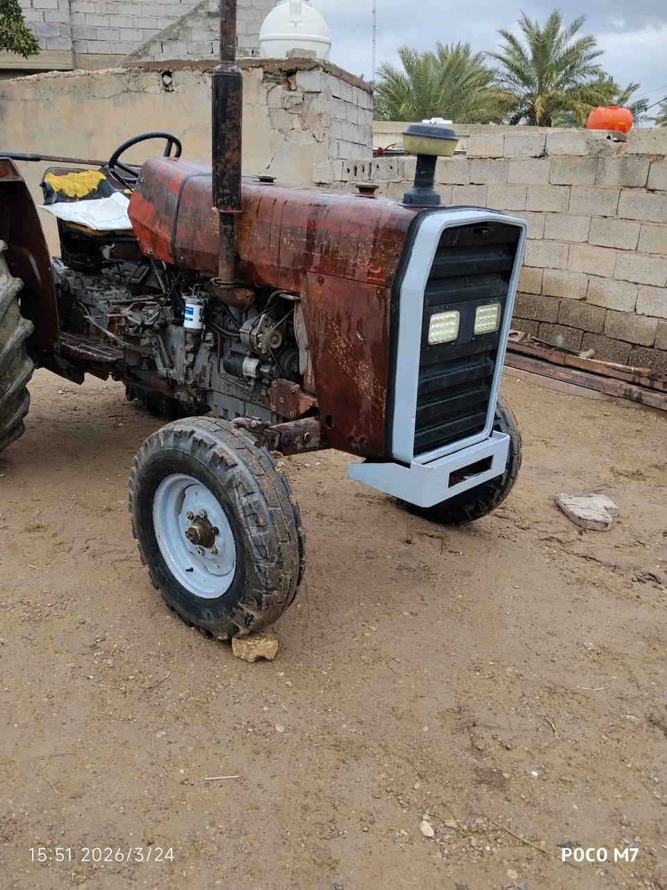 سلام عليكم  فوركسن انكليزي موديل 82 حجم 290 مكفواله محرك كير اكسل  كله بل شرط  سلف باتري كامله   سنويه ديالي.  ومكانه ديالي للتصال ***********
