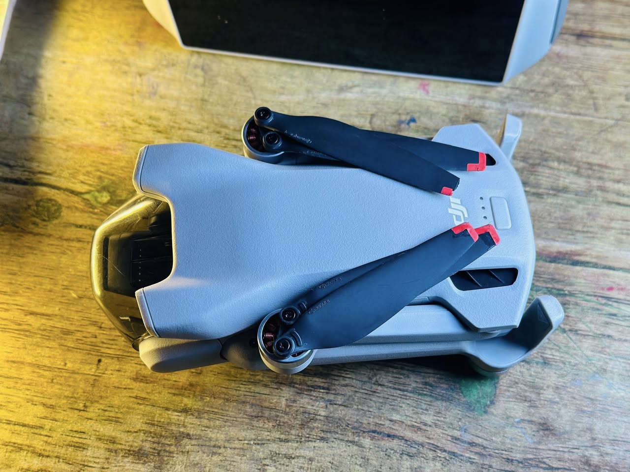 درون dji mini 3 combo للبيع كامل ملحقات مكان ناصريه قلعه سكر ***********
