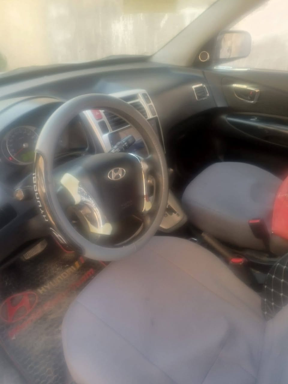 السلام عليكم سياره للبيع توسان ٢٠٠٩رقم انكليزي دولي بغداد تحويل مباشر تخم تاير باتري جديد تبريد وتدفئه مكاني بلد صلاح الدين السيد محمد للاستفسار الاتصال على الرقم ***********
