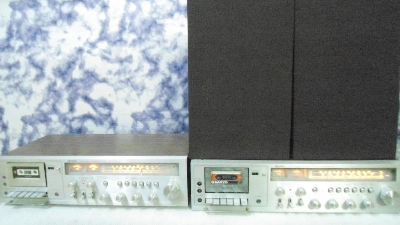 إلى هواة التسجيل
جهاز ماركة رايزنك صناعة يابانية أصلي 
راديو 4 موجات 
المسجل شغال بالكامل حتى التسجيل 
مدخل اواكس AUX 
***********
يوجد توصيل
