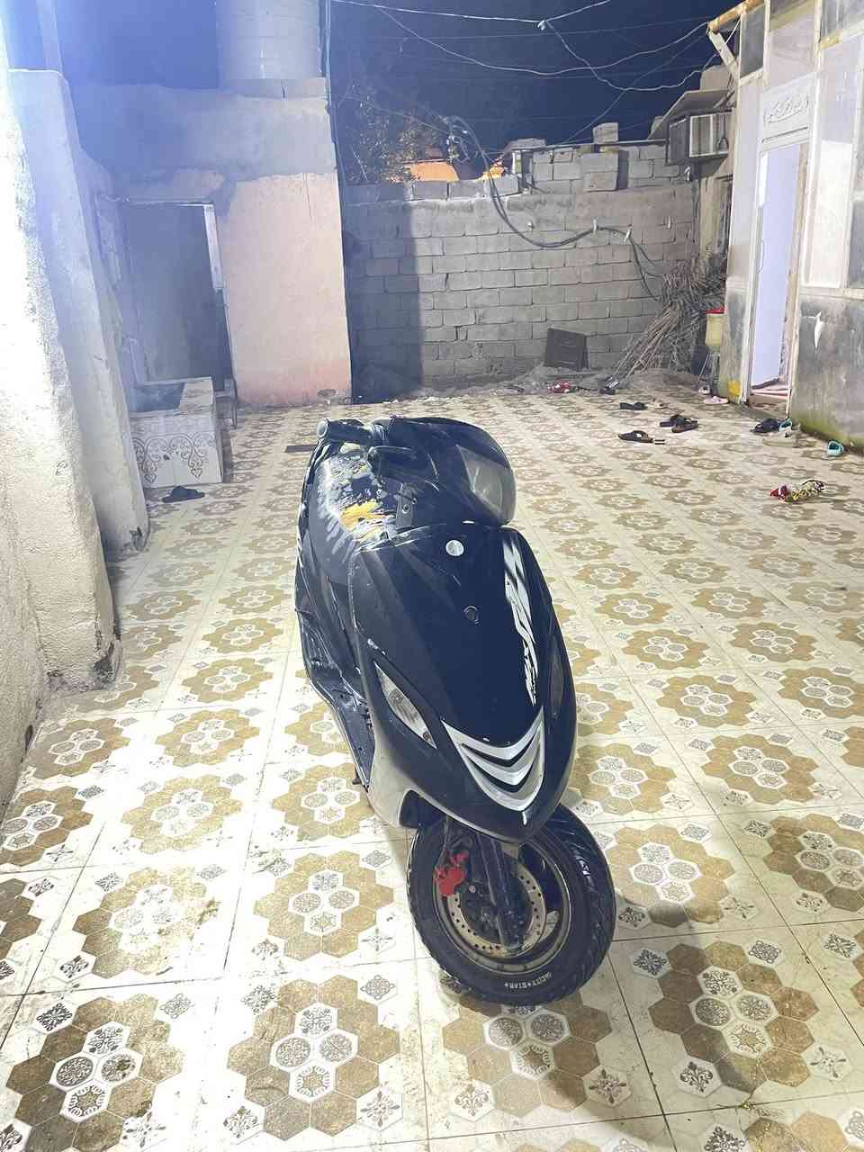 السلام عليكم ثعلب للبيع كامله محرك ناعم مابيها شي كفرات كلها ختم واحد شرط نقوصات بسيطه مثل كلوب محترك اشاير رباعيه كلها شغاله سلف شغال مكاني ابو الخصيب العوجه قرب مستشفى الصيني سعر ٤٧٥وبيها مجال للشراي متواجد فقط واتساب ***********
