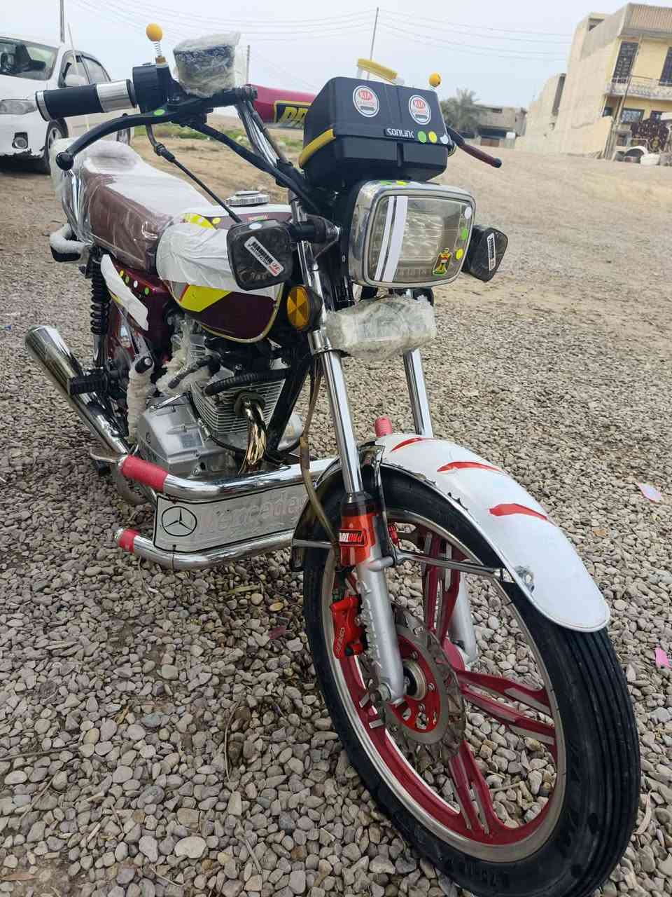 دراجه 23 كفاله عامه نقص برغي مابيهه كهربائيات دشبول كله شغال تايرات جدد نضيفه انضف من الصور والله مكاني ديالى تقاطع الوجيهيه يرهم مراوس حسب القناعه المو شراي ليتعبني السعر 575 وبيهه مجال موجود خاص ***********👍🏿
