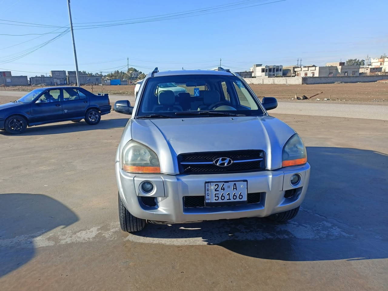 هونداي توسان موديل ٢٠٠٩ محرك ٢،٠
كلين بدون دعم وبدون صبغ شرط
هيكلها حلو على وضع شريكه 
سياره احلى من الصوره دينار مابيها مصرف
سياره رقم وسنويه وهزه جديده حتى ٢٠٣١
سياره رقم دهوك رقم انگليزي كل شي جديد
طقم وصدر وحداديه كلها جديد 
تحويلها نفس يوم اقل من ساعه
سياره مكانها موصل ناحية الشورة
سعرها ١١٨ وبيه مجال
***********
